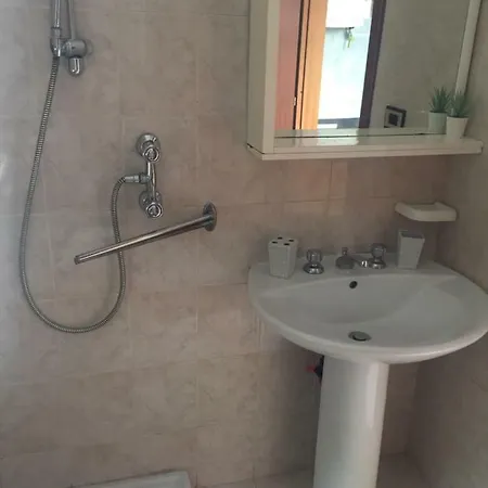 Appartamento Grazioso In Centro - Lovely Flat In Center